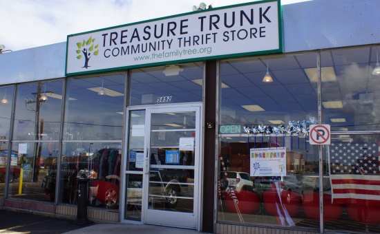 TIENDA DE SEGUNDA MANO COMUNITARIA TREASURE TRUNK